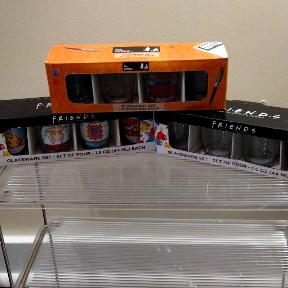 2 sets of FRIENDS shot glasses & 1 set of the office listing is for all 3 sets